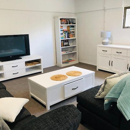 Waikaraka Beach, Spacious & Very Comfortable Whangarei Heads Buitenkant foto