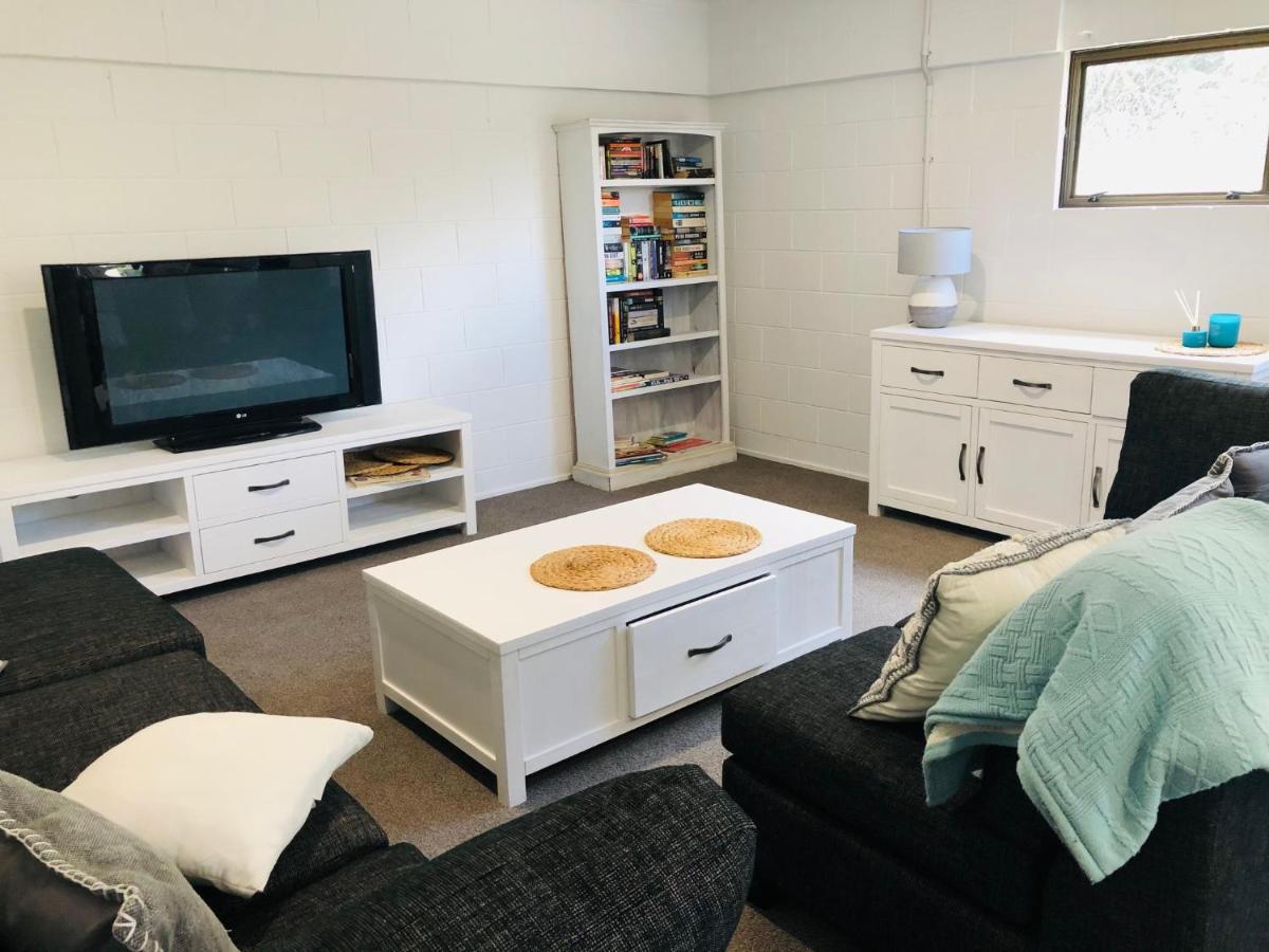 Waikaraka Beach, Spacious & Very Comfortable Whangarei Heads Buitenkant foto